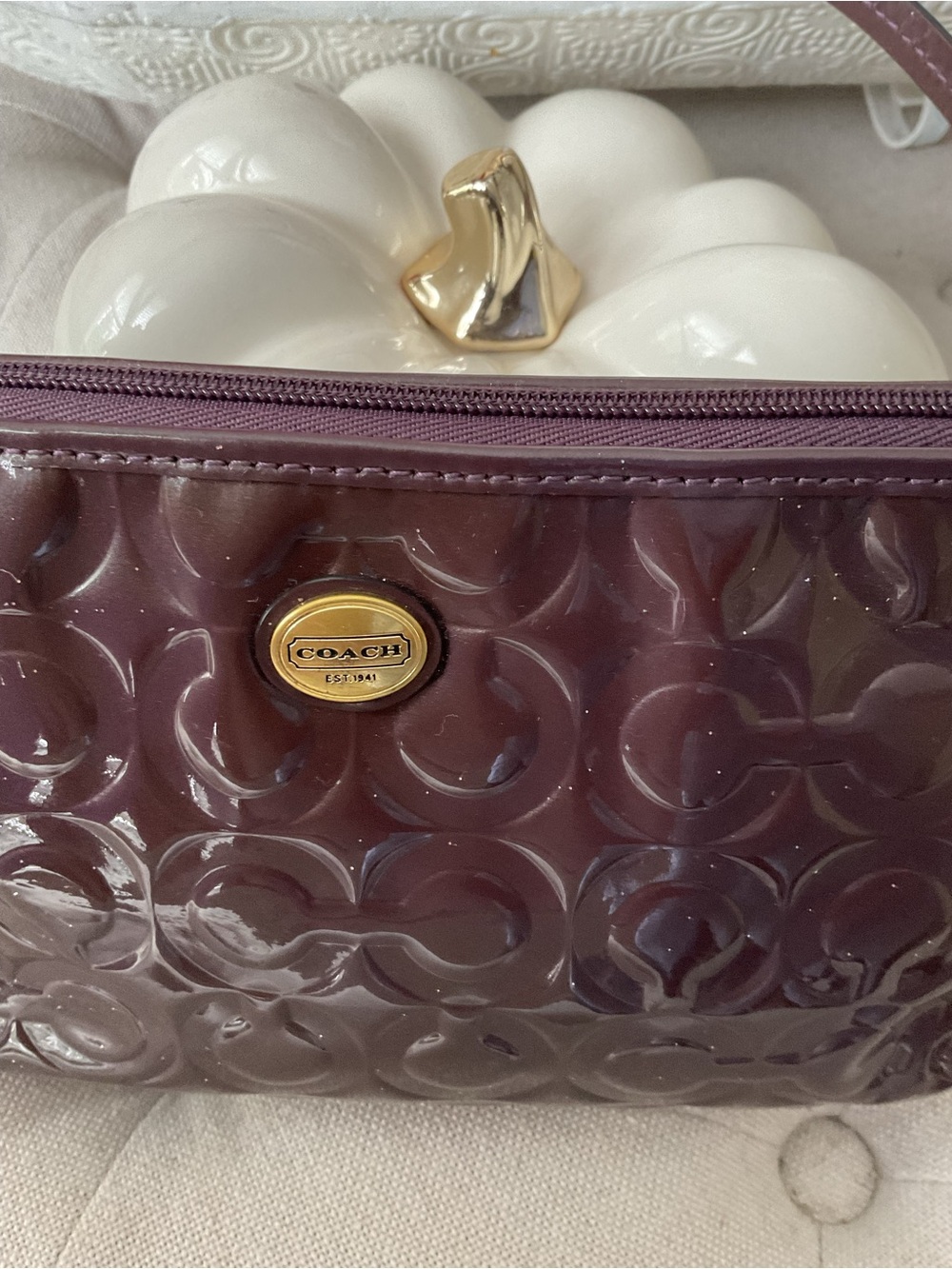 Coach Patent Signature Shoulder Bag in Burgundy Patent - Picture 4 of 9